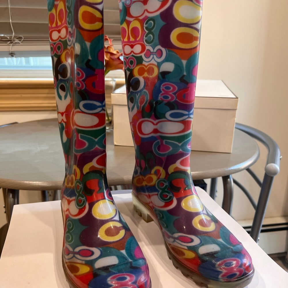 Coach Rain Boots - Picture 5 of 8